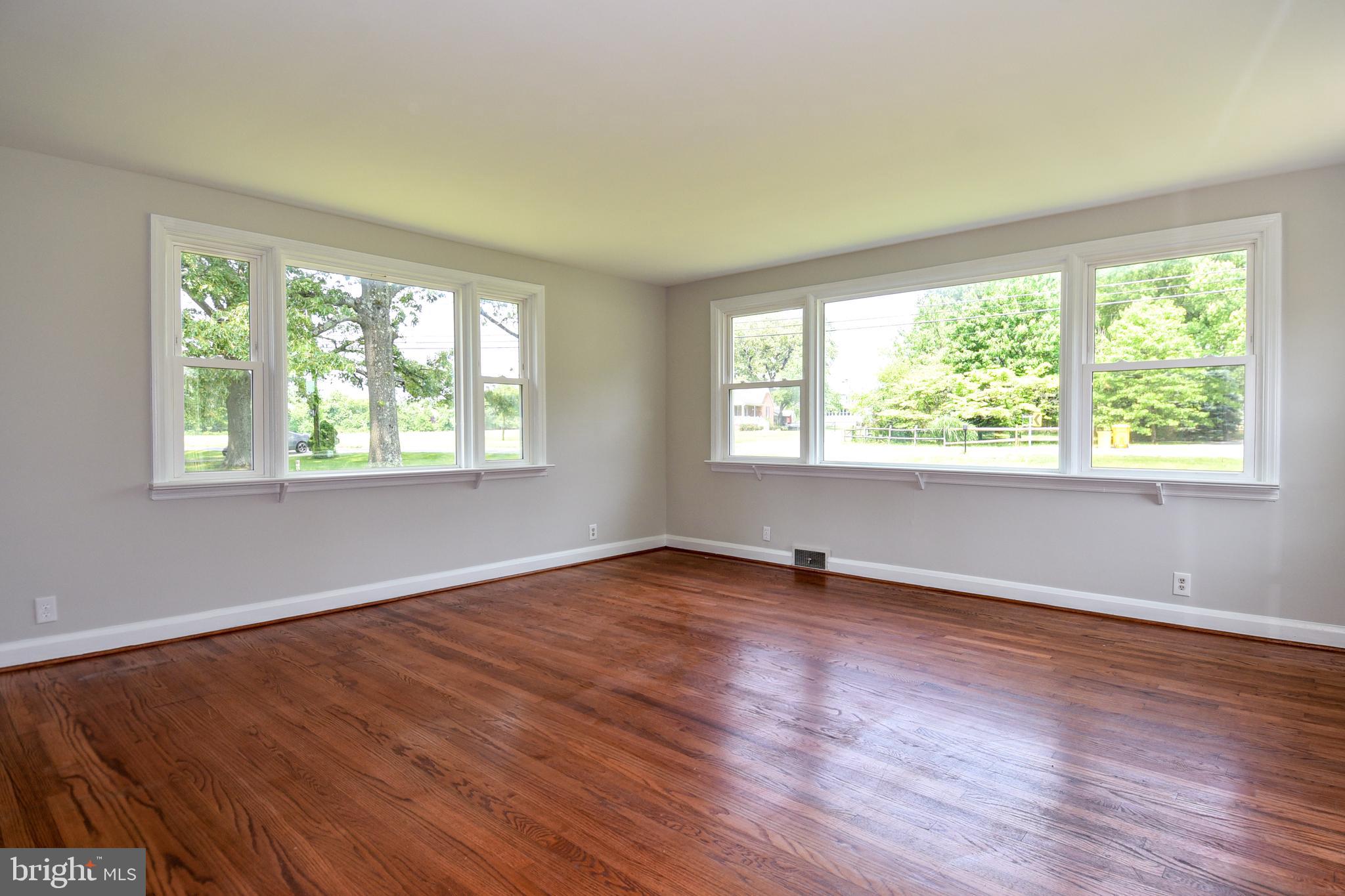 531 Old Oak Road Severn, MD 21144 - Photo 5 of 53 LIVING ROOM HAS HARDWOOD FLOORING