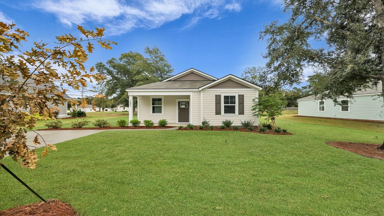 1821 Gordon Road Summerton, SC 29148 - Photo 2 of 31 6_550a5602-1