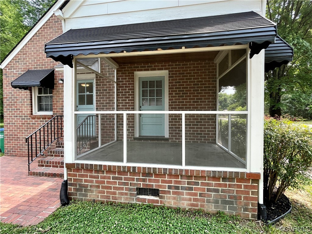 21 Rodman Road Richmond, VA 23224 - Photo 40 of 42 Screen Porch
