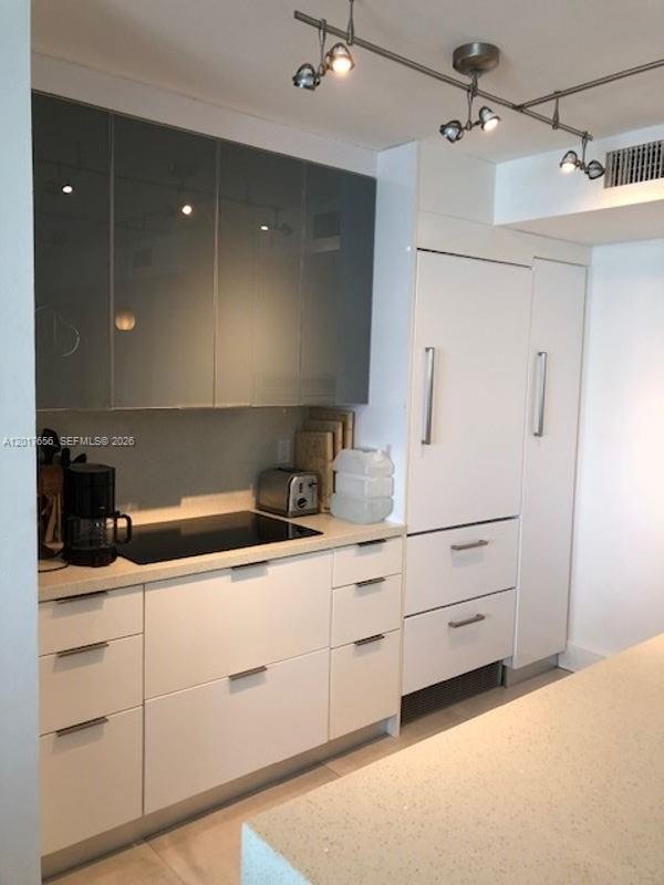 90 Alton Road, Unit 1604 Miami Beach, FL 33139 - Photo 19 of 29