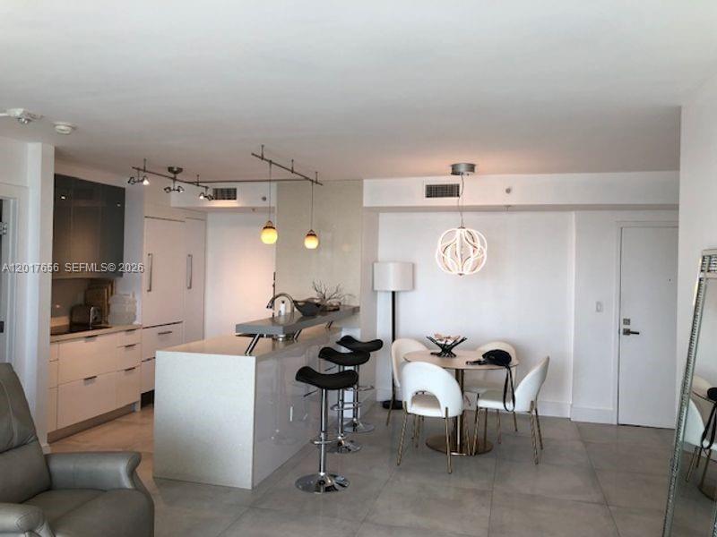 90 Alton Road, Unit 1604 Miami Beach, FL 33139 - Photo 21 of 29