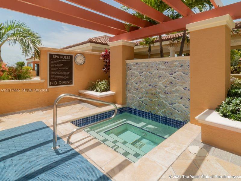 90 Alton Road, Unit 1604 Miami Beach, FL 33139 - Photo 5 of 29