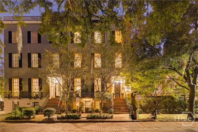 $3,775,000 | 203 West Charlton Street, Savannah, GA 31401