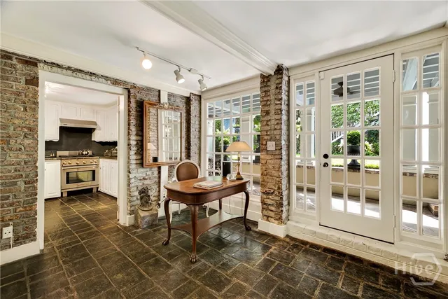 $3,775,000 | 203 West Charlton Street, Savannah, GA 31401