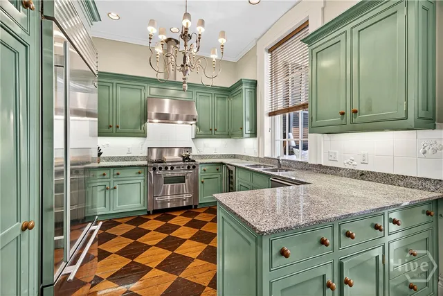 $3,775,000 | 203 West Charlton Street, Savannah, GA 31401