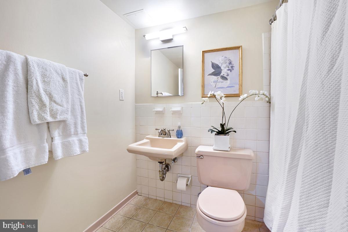 1935 Lyttonsville Road, Unit 1935 Silver Spring, MD 20910 - Photo 20 of 33 Hall Bath