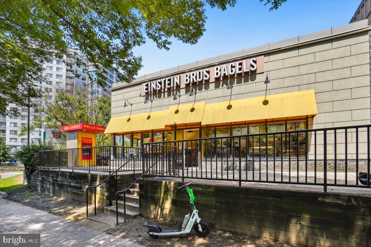 1935 Lyttonsville Road, Unit 1935 Silver Spring, MD 20910 - Photo 31 of 33 Close to Einstein Bagels