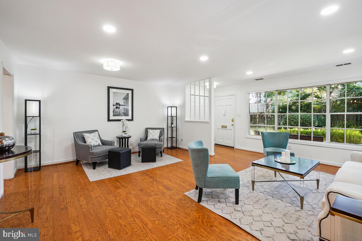 1935 Lyttonsville Road, Unit 1935 Silver Spring, MD 20910 - Photo 8 of 33 Gallery Image 8