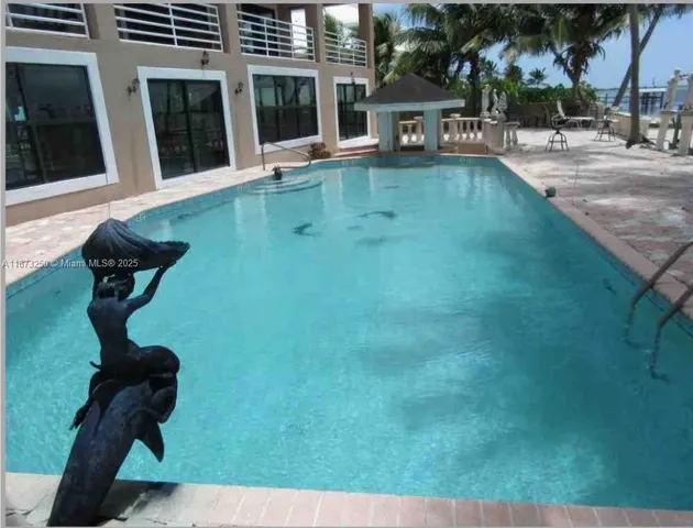 $7,000,000 | 65890 Overseas Highway, Long Key, FL 33001