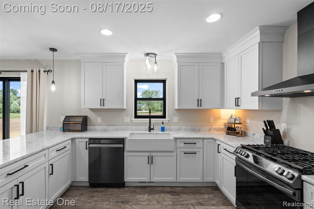 78758 Angling Road Richmond, MI 48062 - Photo 19 of 50