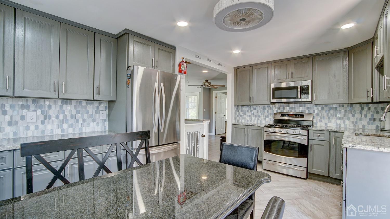 5 Perrineville Road Jackson, NJ 08527 - Photo 5 of 39 Gallery Image 5