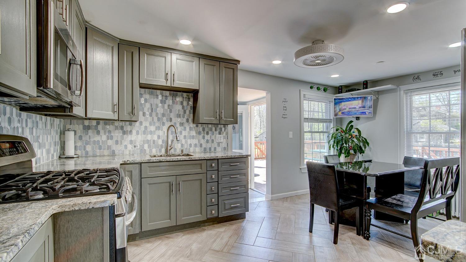 5 Perrineville Road Jackson, NJ 08527 - Photo 6 of 39 Gallery Image 6