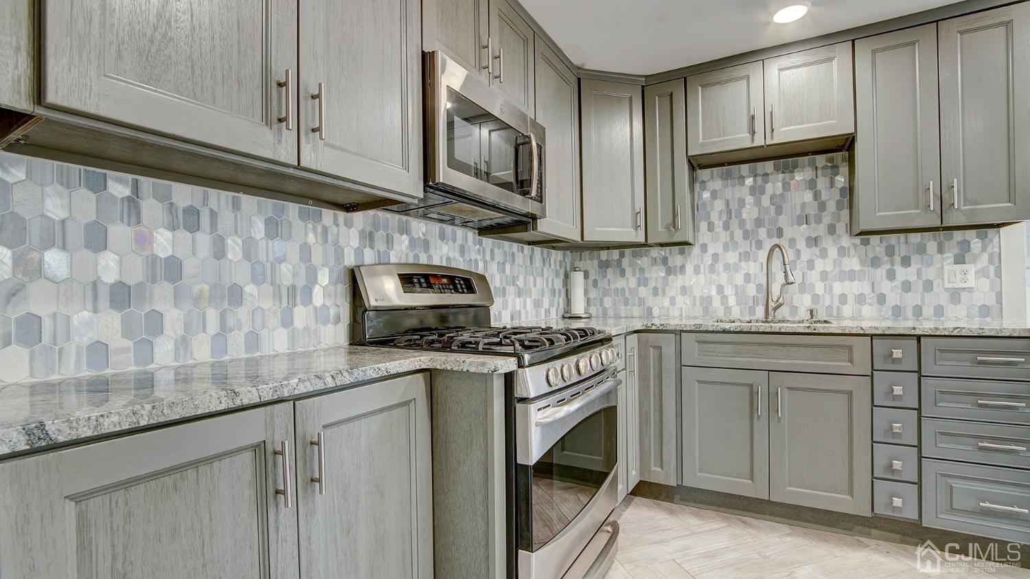 5 Perrineville Road Jackson, NJ 08527 - Photo 8 of 39 Gallery Image 8