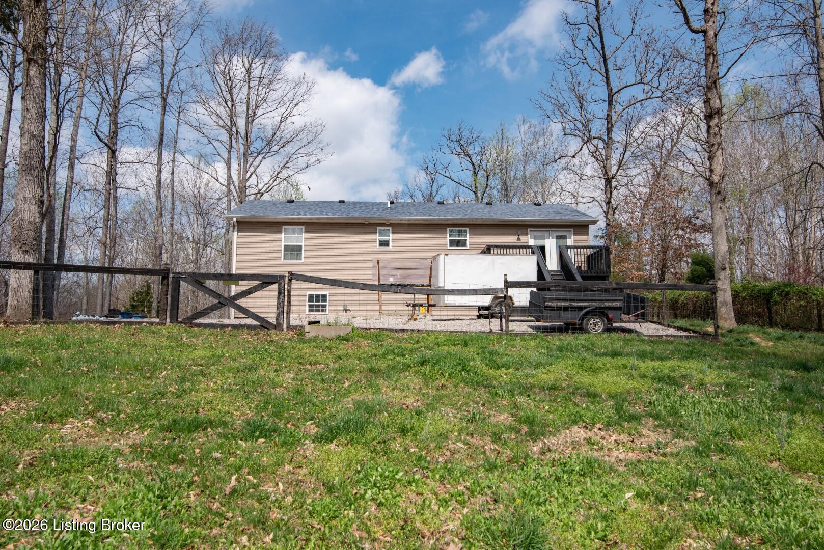 336 Johnny Pack Road Brandenburg, KY 40108 - Photo 8 of 49 336 Johnnie Pack Rd-8