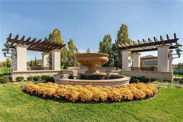 $1,775,826 | 4414 West 136th Street, Leawood, KS 66224