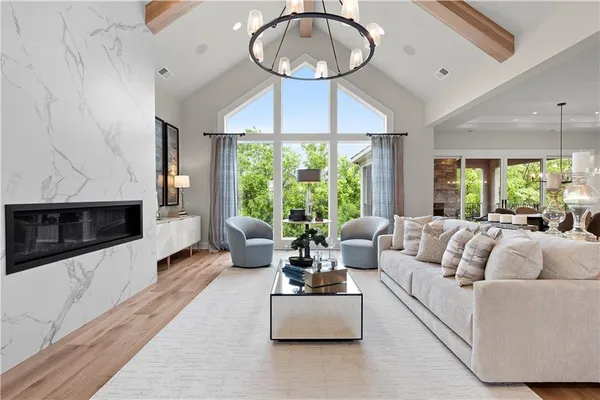 $1,775,826 | 4414 West 136th Street, Leawood, KS 66224