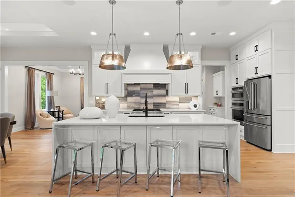 $1,775,826 | 4414 West 136th Street, Leawood, KS 66224