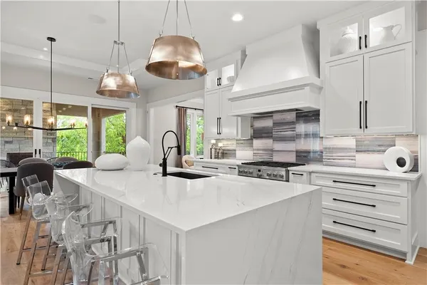 $1,775,826 | 4414 West 136th Street, Leawood, KS 66224