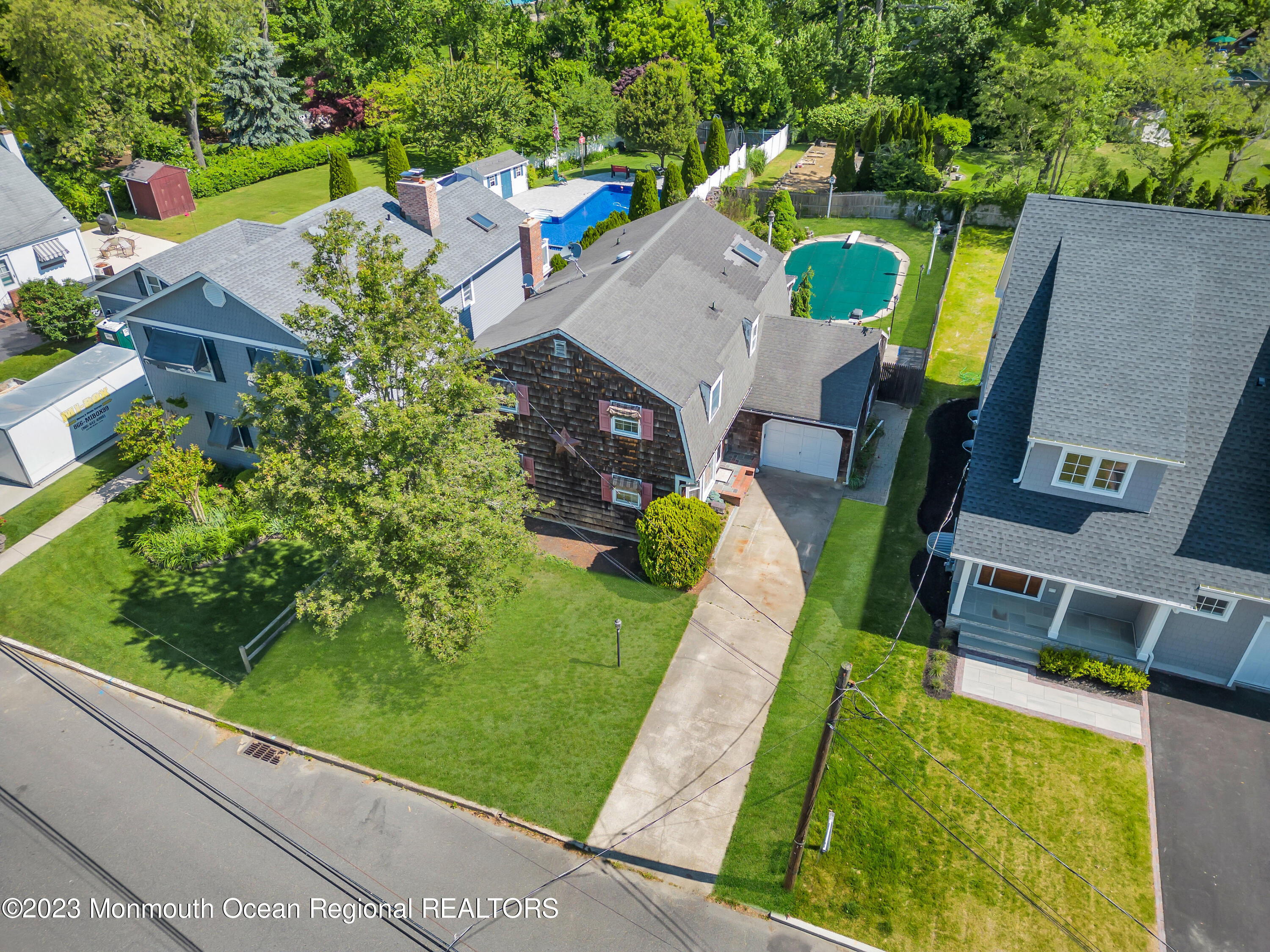 44 Ridge Avenue Manasquan, NJ 08736 - Photo 5 of 13 011_dji_0893-1