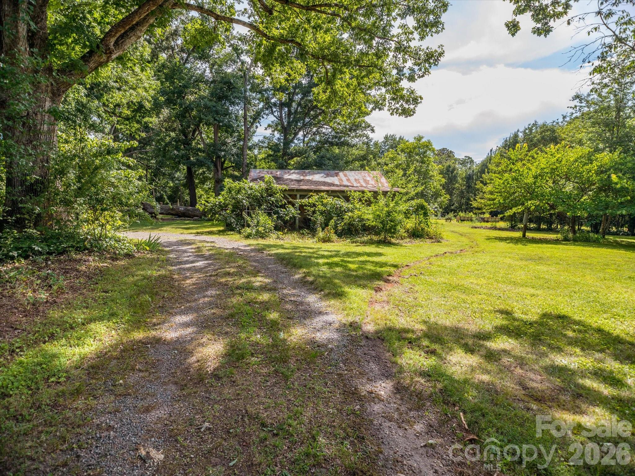 2111 Emmanuel Church Road Conover, NC 28613 - Photo 32 of 40