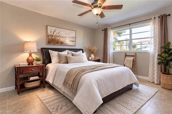 $1,600 | 4290 Gulfstream Drive, Unit 5, Naples, FL 34112