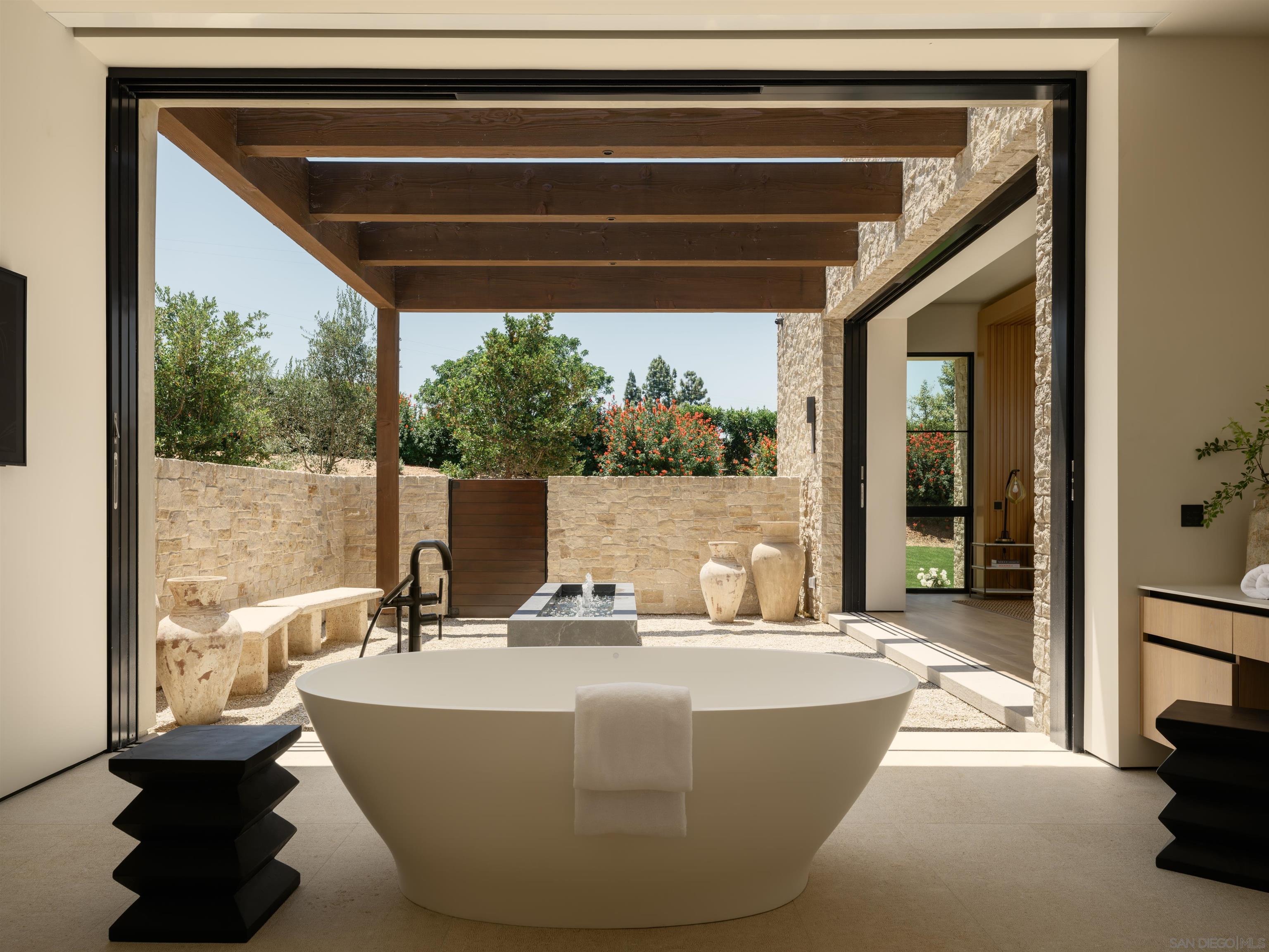 17650 Los Morros Rancho Santa Fe, CA 92067 - Photo 14 of 44