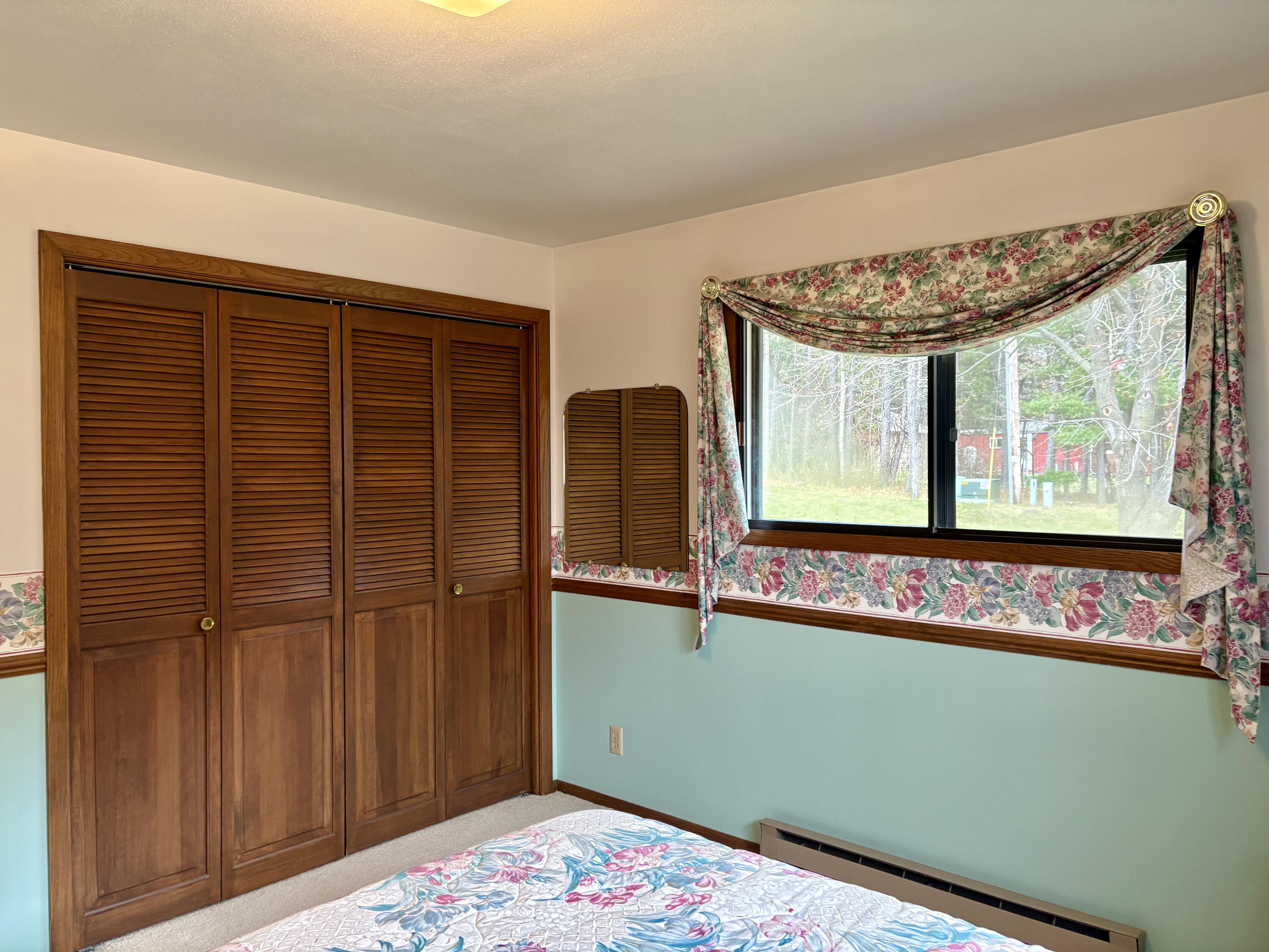 3629 Monroe Street Two Rivers, WI 54241 - Photo 13 of 30 Br 2