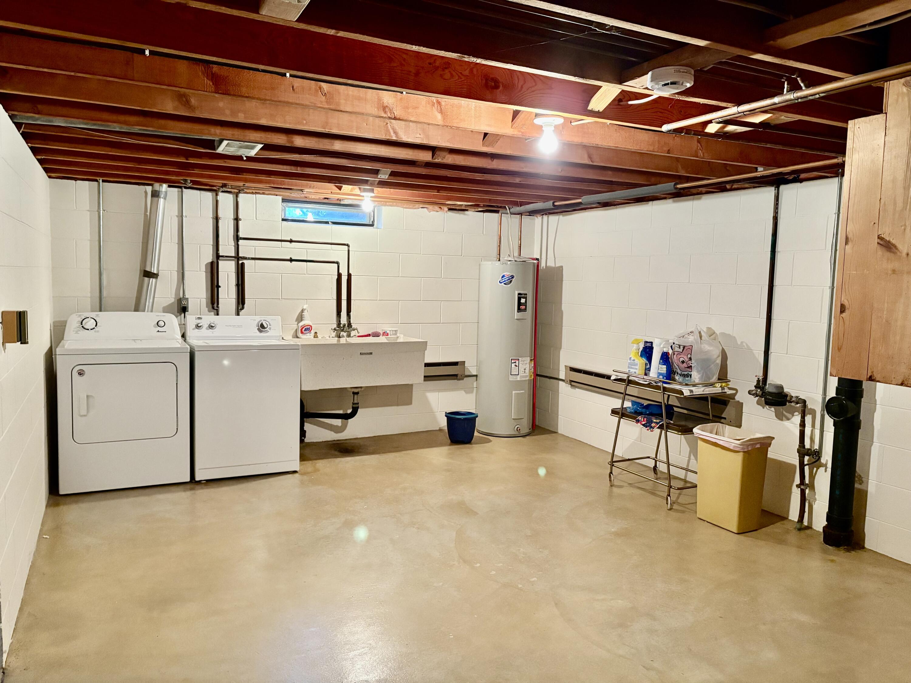 3629 Monroe Street Two Rivers, WI 54241 - Photo 22 of 30 laundry room