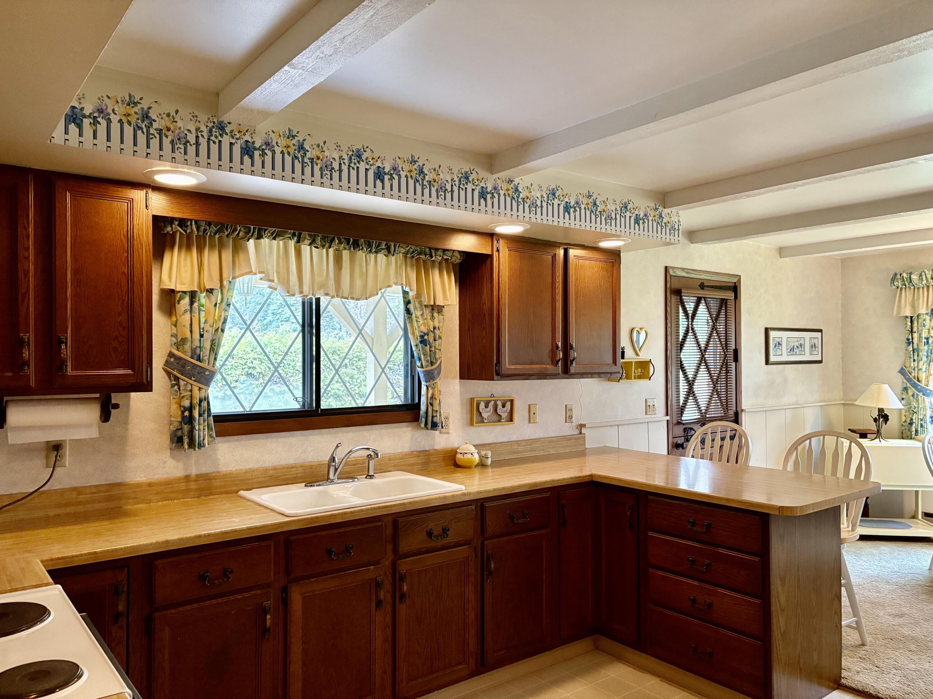 3629 Monroe Street Two Rivers, WI 54241 - Photo 3 of 30 kitchen