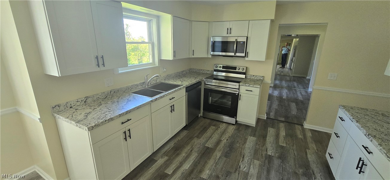 34725 Capel Road Columbia Station, OH 44028 - Photo 5 of 47