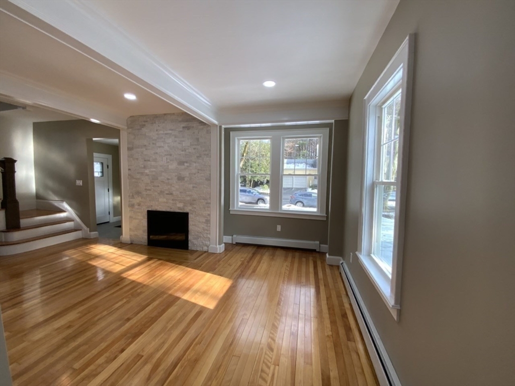 59 Beechmont Street Worcester, MA 01609 - Photo 14 of 39