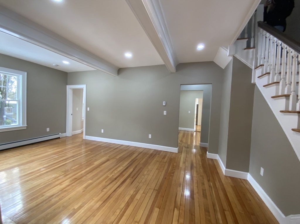 59 Beechmont Street Worcester, MA 01609 - Photo 15 of 39