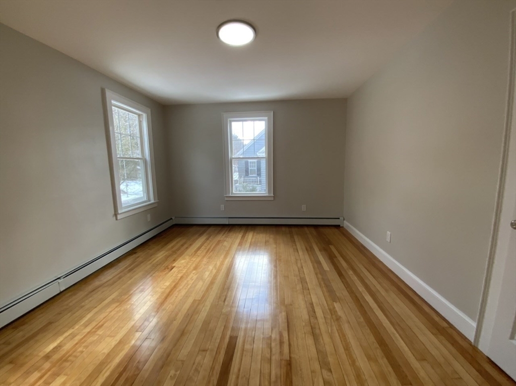 59 Beechmont Street Worcester, MA 01609 - Photo 19 of 39