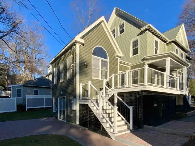 $829,000 | 59 Beechmont Street, Worcester, MA 01609
