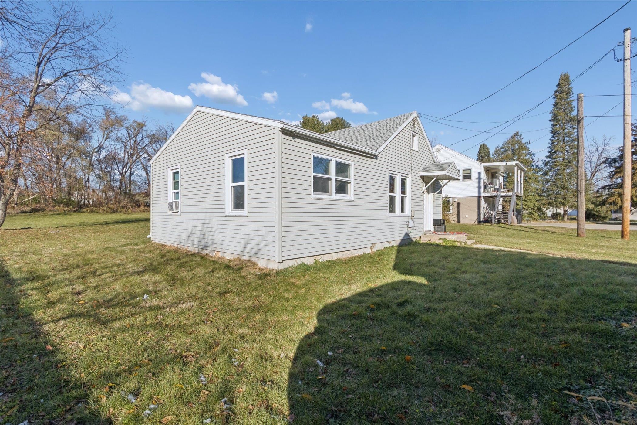 1328 Bittel Street Beloit, WI 53511 - Photo 10 of 14