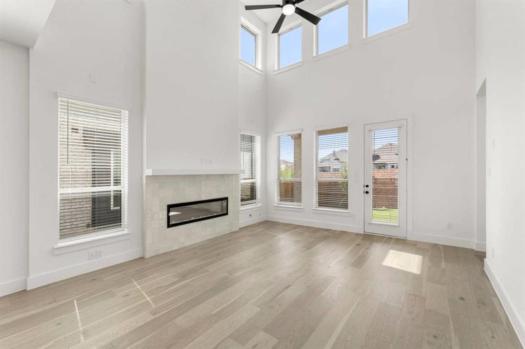 817 Meadow Spring Lane Anna, TX 75409 - Photo 16 of 34 Interior Image