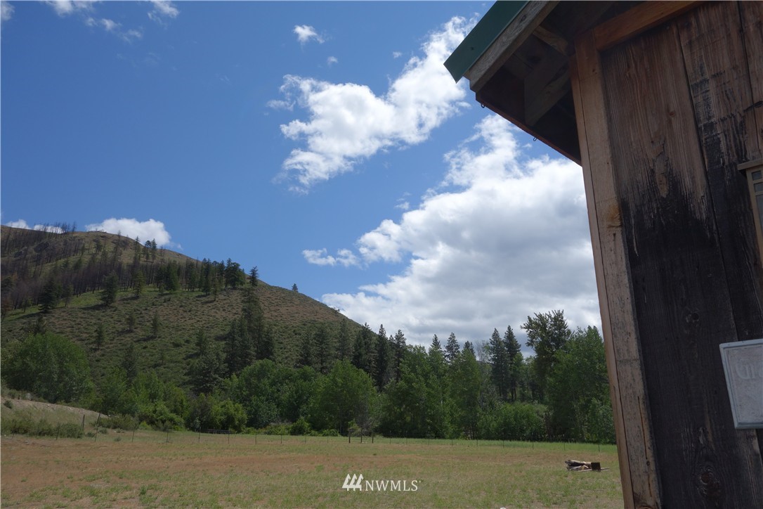 1 Davis Lake Road Winthrop, WA 98862 - Photo 13 of 19 Gallery Image 13