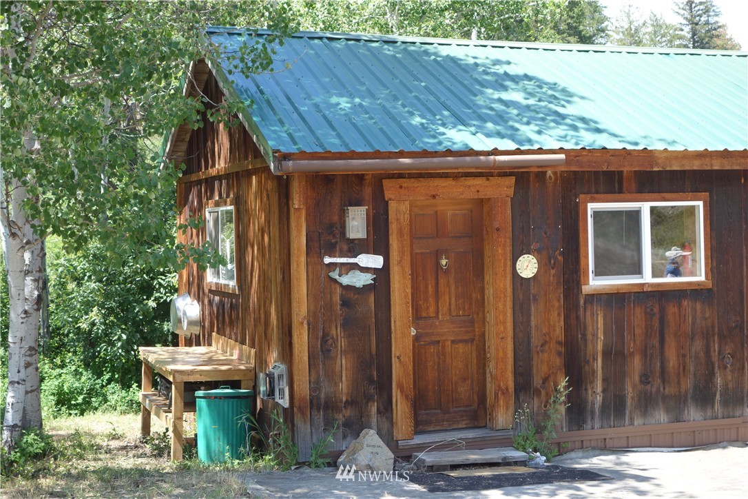 1 Davis Lake Road Winthrop, WA 98862 - Photo 6 of 19 Gallery Image 6