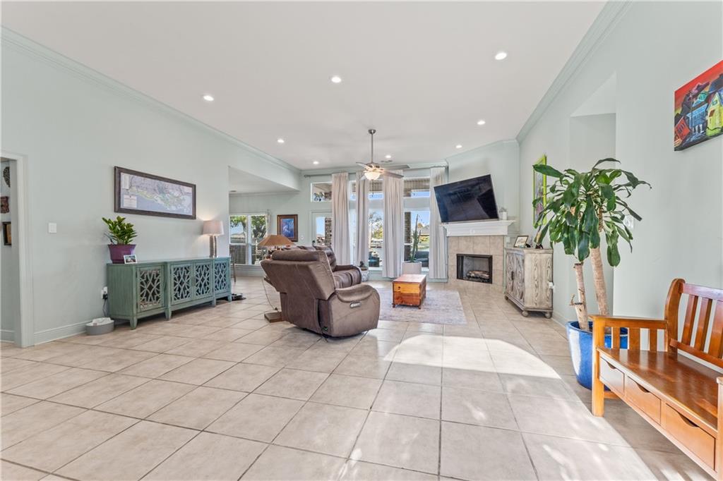 1044 Clipper Drive Slidell, LA 70458 - Photo 3 of 39