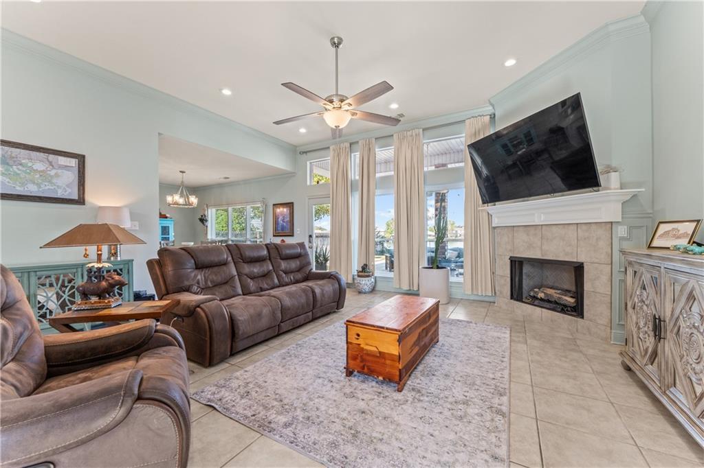 1044 Clipper Drive Slidell, LA 70458 - Photo 4 of 39