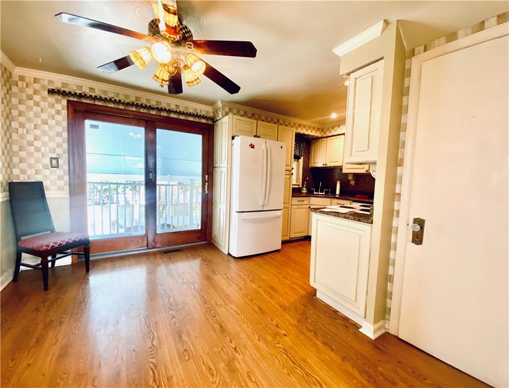 2052 Sunnydale Road Pittsburgh, PA 15243 - Photo 11 of 35 Gallery Image 11