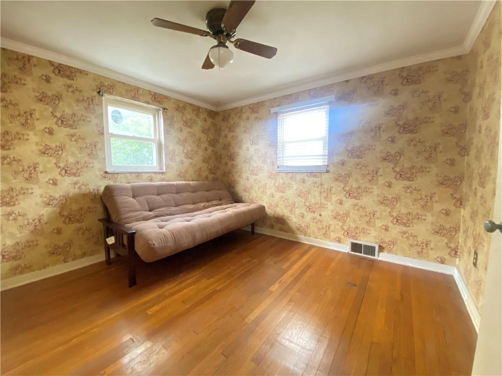 2052 Sunnydale Road Pittsburgh, PA 15243 - Photo 15 of 35 Gallery Image 15