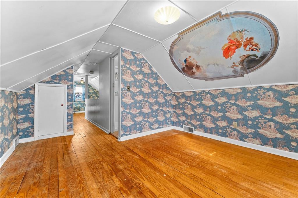 2052 Sunnydale Road Pittsburgh, PA 15243 - Photo 20 of 35 Gallery Image 20