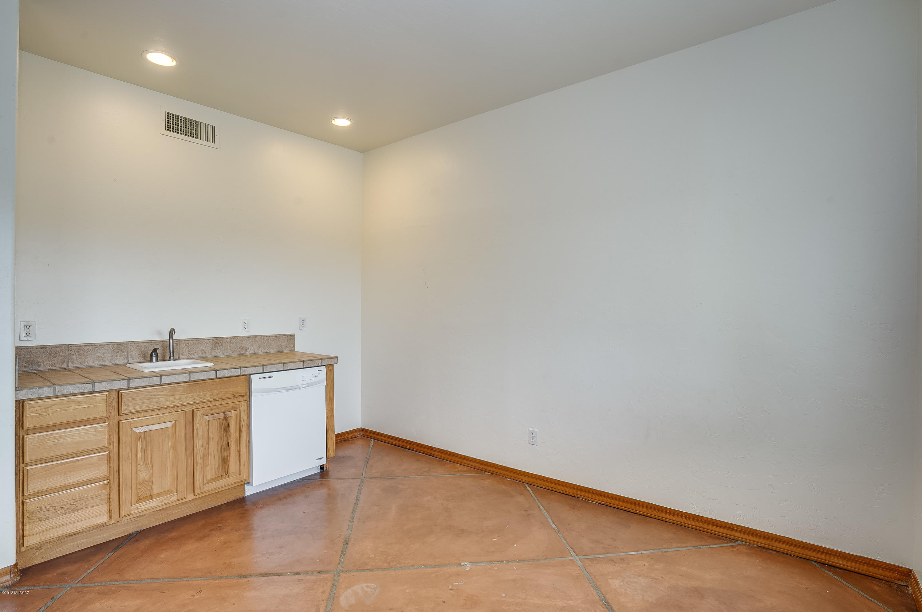 14570 East Cir H Ranch Place Vail, AZ 85641 - Photo 43 of 50