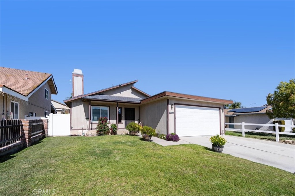 20175 Rockwell Road Corona, CA 92881 - Photo 2 of 21