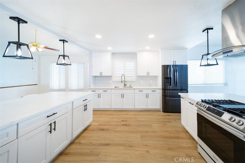 20175 Rockwell Road Corona, CA 92881 - Photo 4 of 21