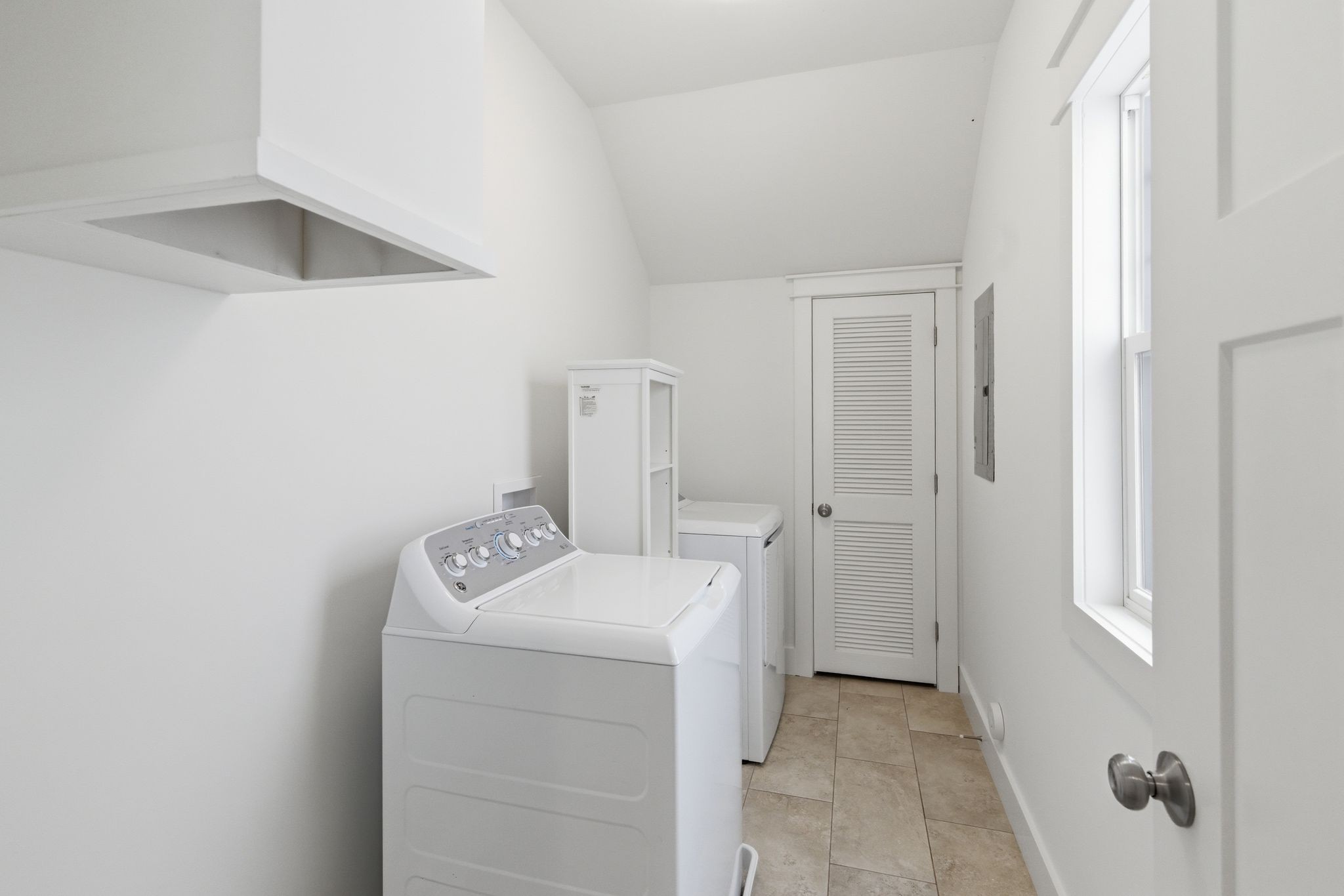1332 B Lischey Avenue Nashville, TN 37207 - Photo 14 of 43 a utility room with dryer and washer