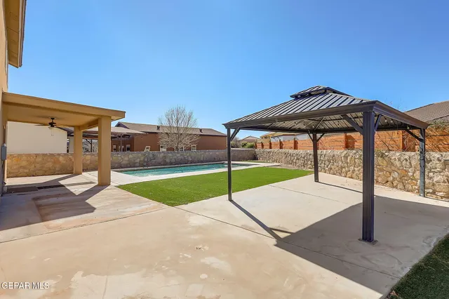 $575,000 | 520 Gomez Road, El Paso, TX 79932