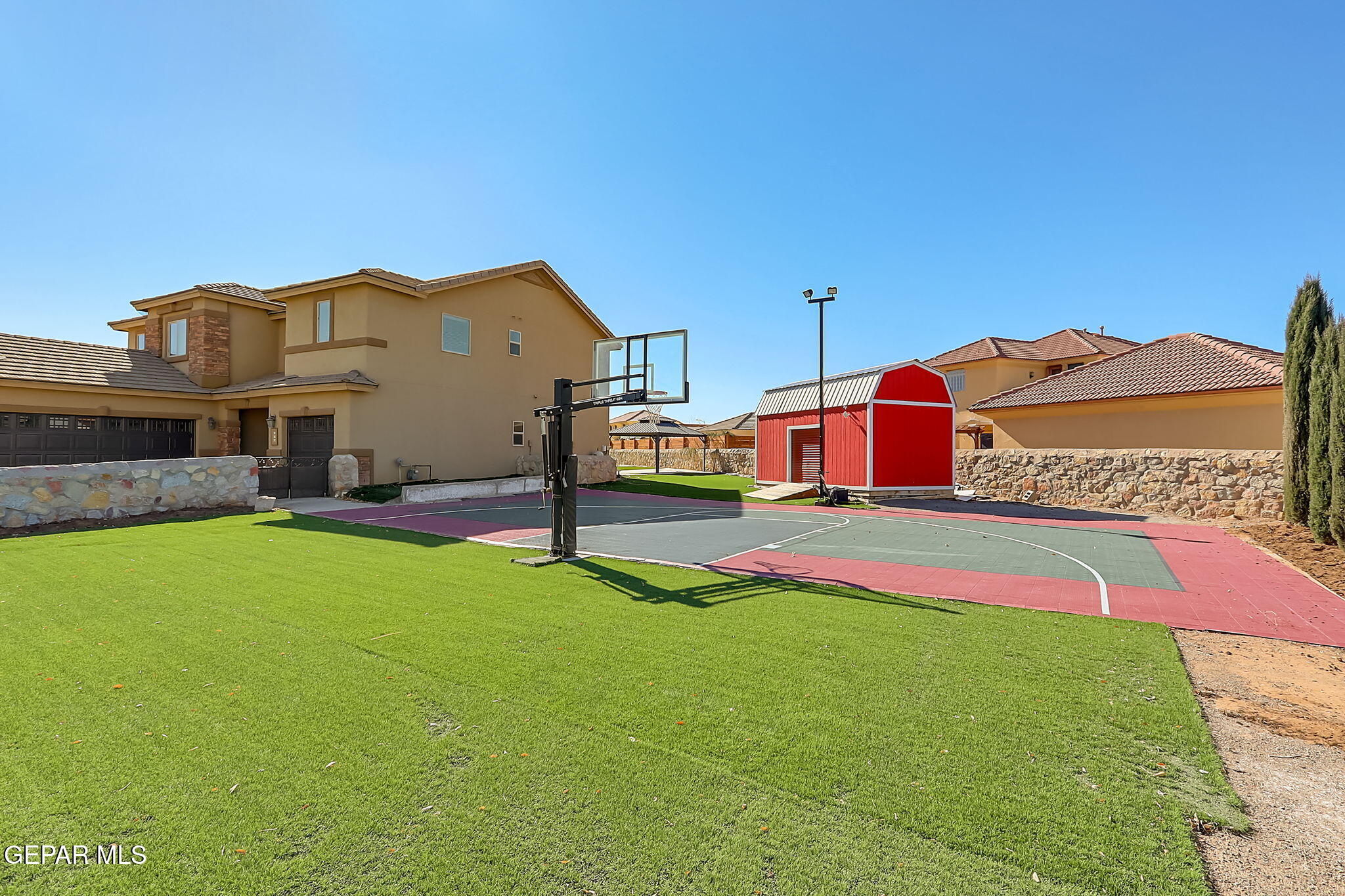 520 Gomez Road El Paso, TX 79932 - Photo 15 of 71 10-web-or-mls-IMG_7337