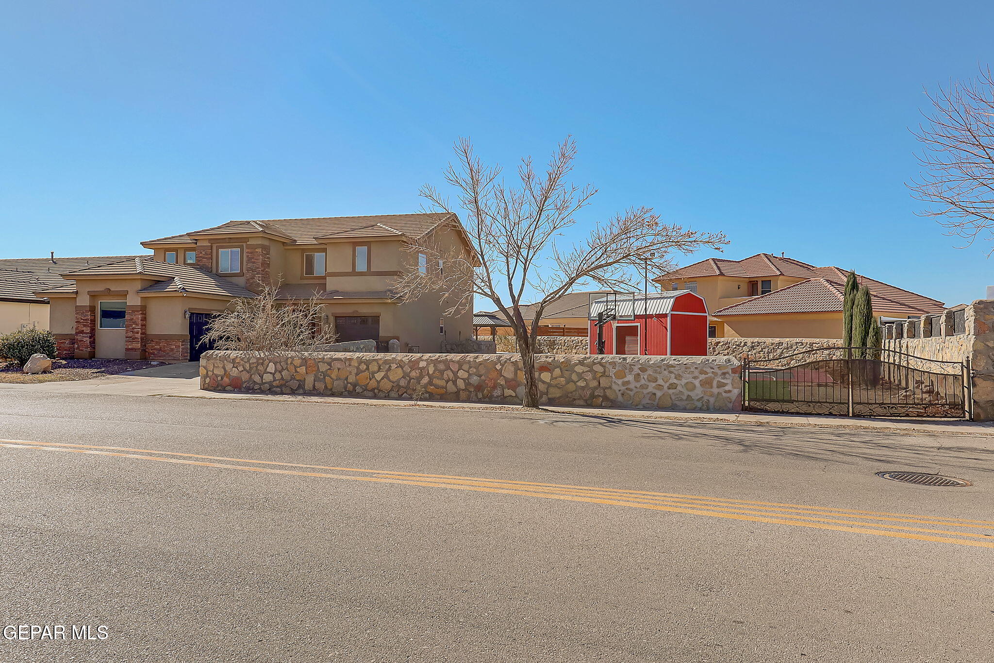 520 Gomez Road El Paso, TX 79932 - Photo 4 of 71 18-web-or-mls-IMG_7393